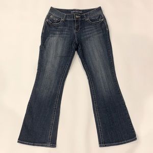Women’s Maurice’s Curvy Fit Jeans, Size 7/8 Short